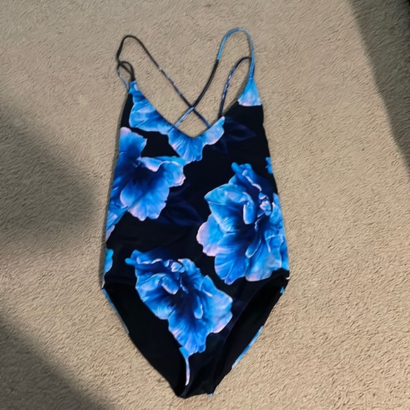 PINK Victoria's Secret Other - 💜5 for $25 Victoria Secret PINK reversible one piece floral and black swimsuit